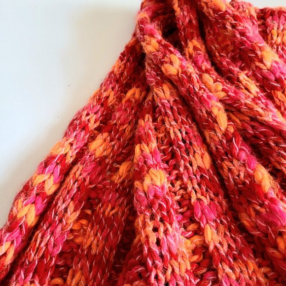 Orange and pink Careta knitted scarf. Made in France. - Picture 2 of 5
